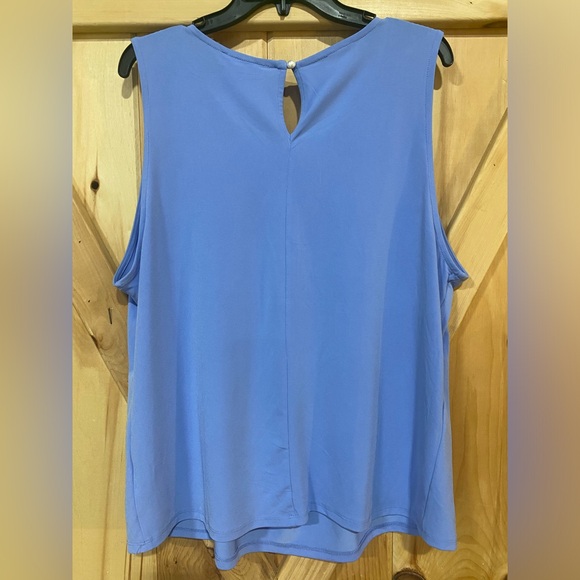 3X Zenana Spring Blue Sleeveless Blouse - Picture 2 of 12